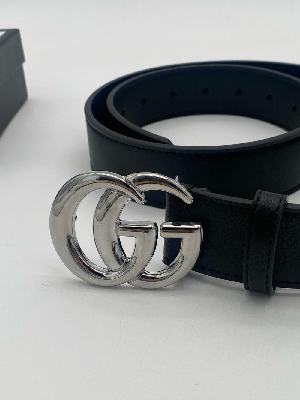 Gucci Black Leather Belt with Gold GG Marmont Buckle- 100 L W Box & Dustbag - Picture 12 of 16